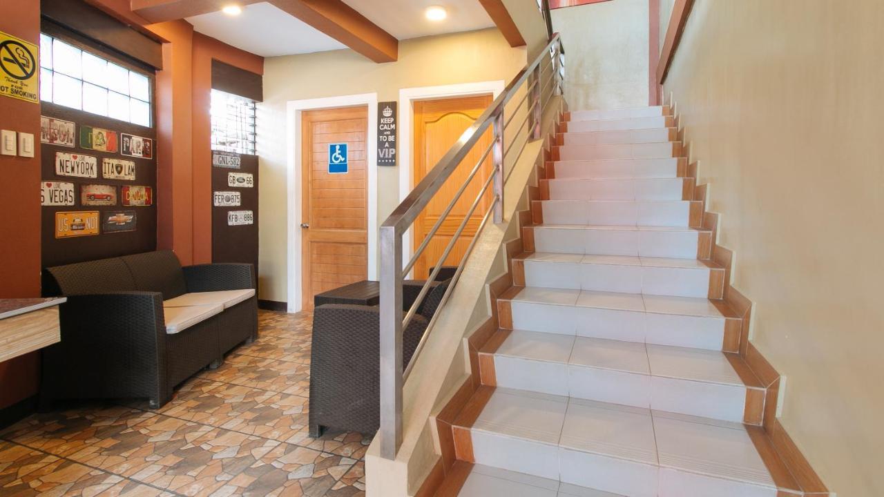 Reddoorz Plus Near Lapasan Plaza Cagayan De Oro Buitenkant foto
